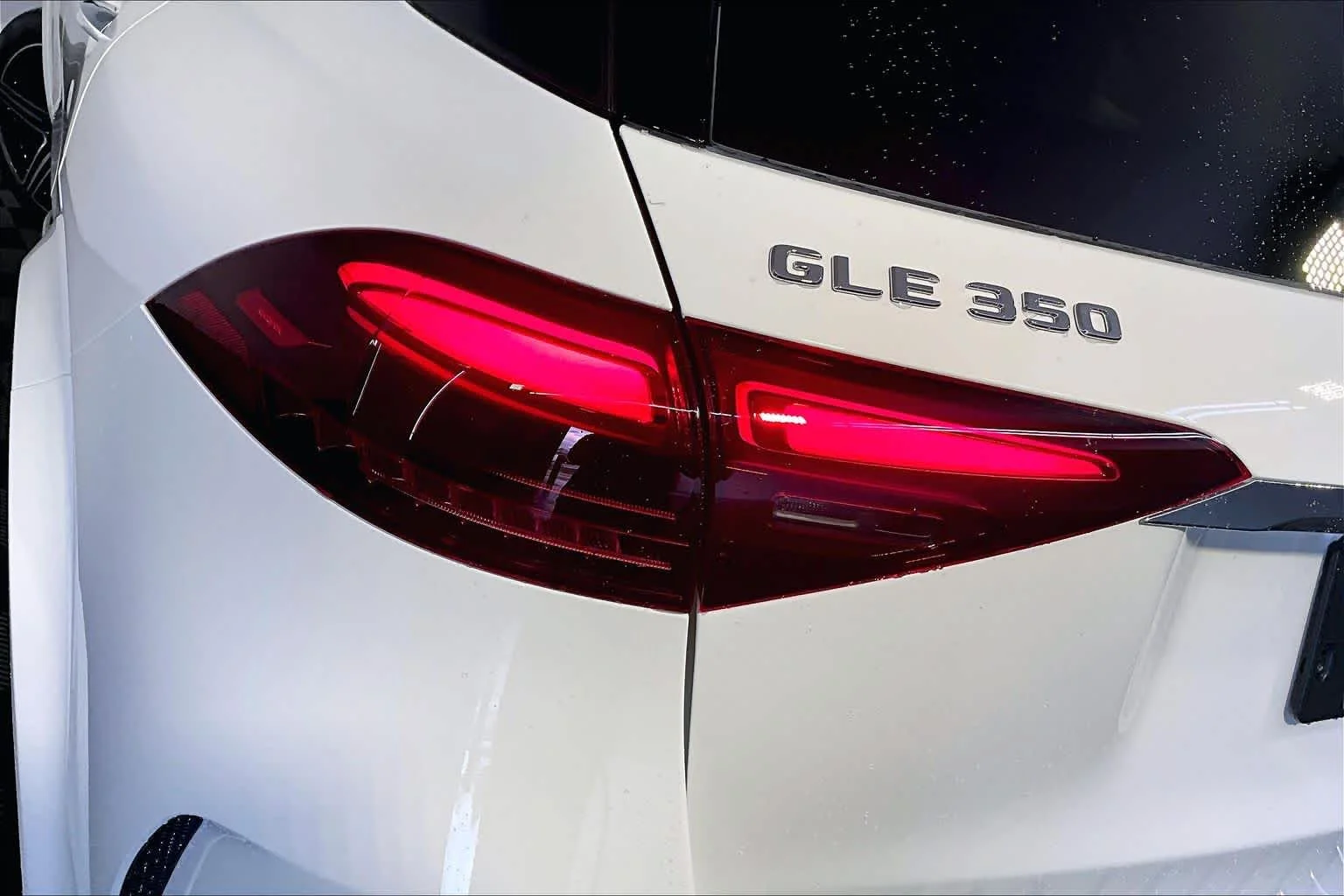 New 2026 Polar White Mercedes-Benz GLE 350 image 5