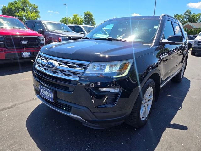 Certified Used 2018 Shadow Black Ford XLT image 3