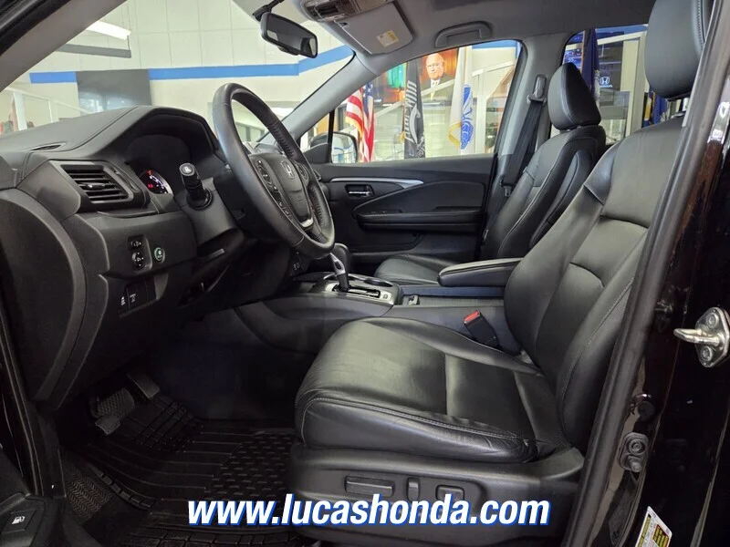 Used 2019 Black Honda RTL-T 2WD image 7