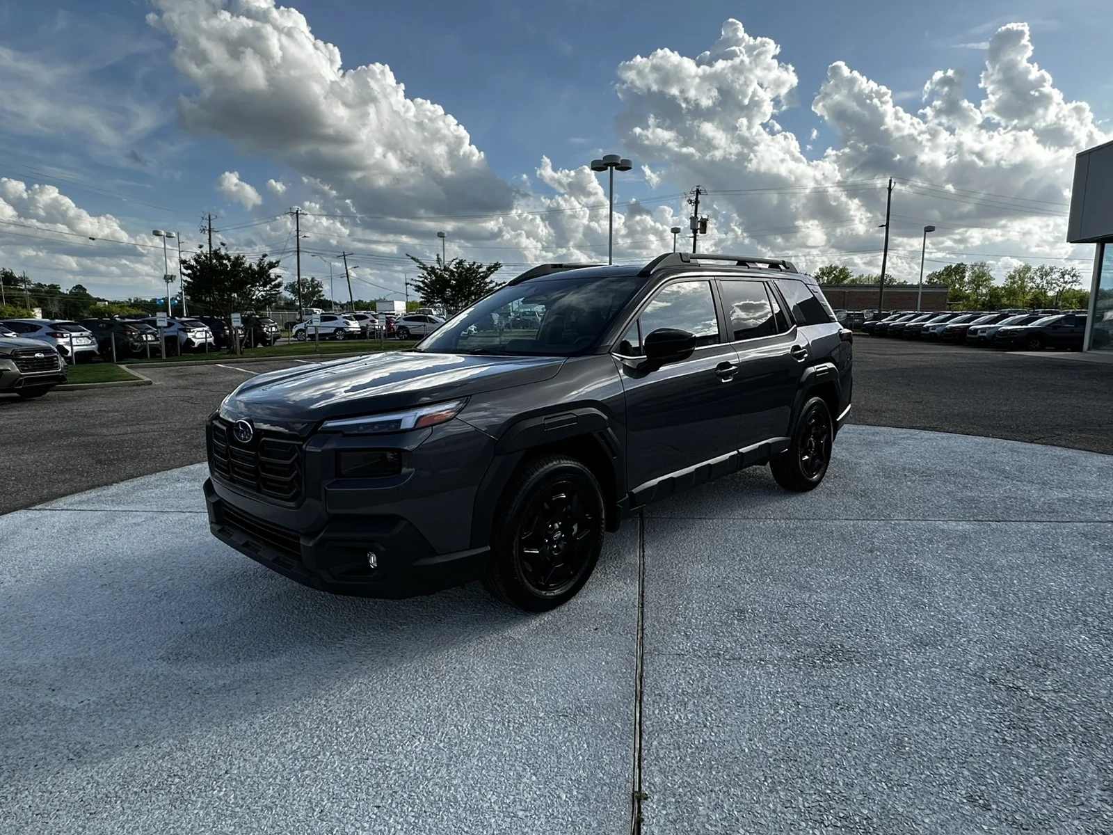 New 2026 MAGNETITE GRAY METALLIC Subaru Limited image 3