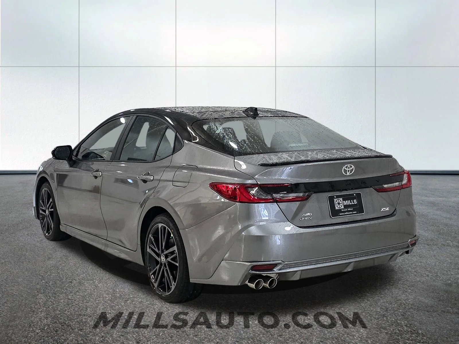 New 2026 Heavy Metal with Midnight Black Metallic roof <sup>1</sup> Toyota  XSE AWD image 5
