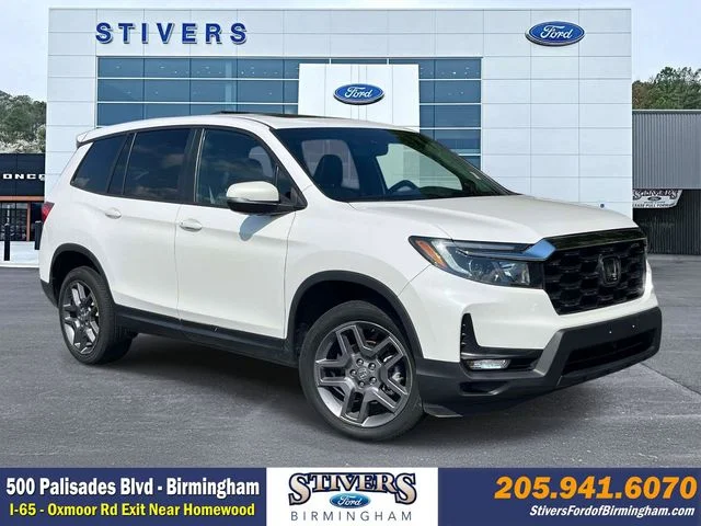 Used 2023 White Honda EX-L image 1