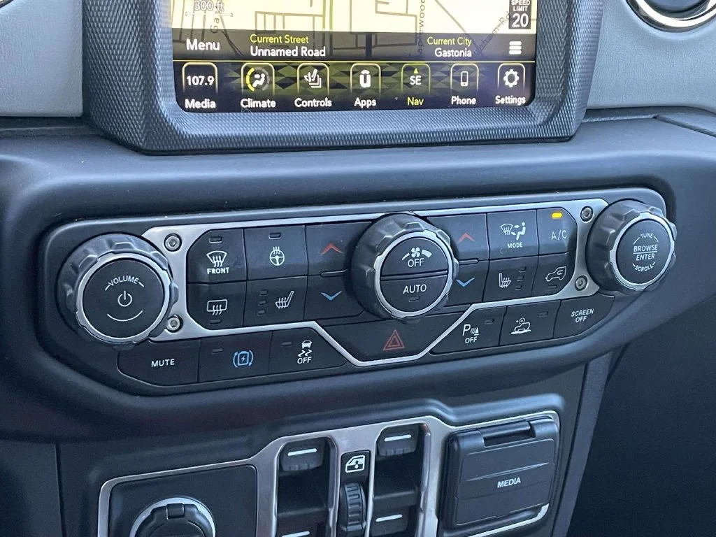 Used 2023 Silver Jeep Sahara 4xe image 35