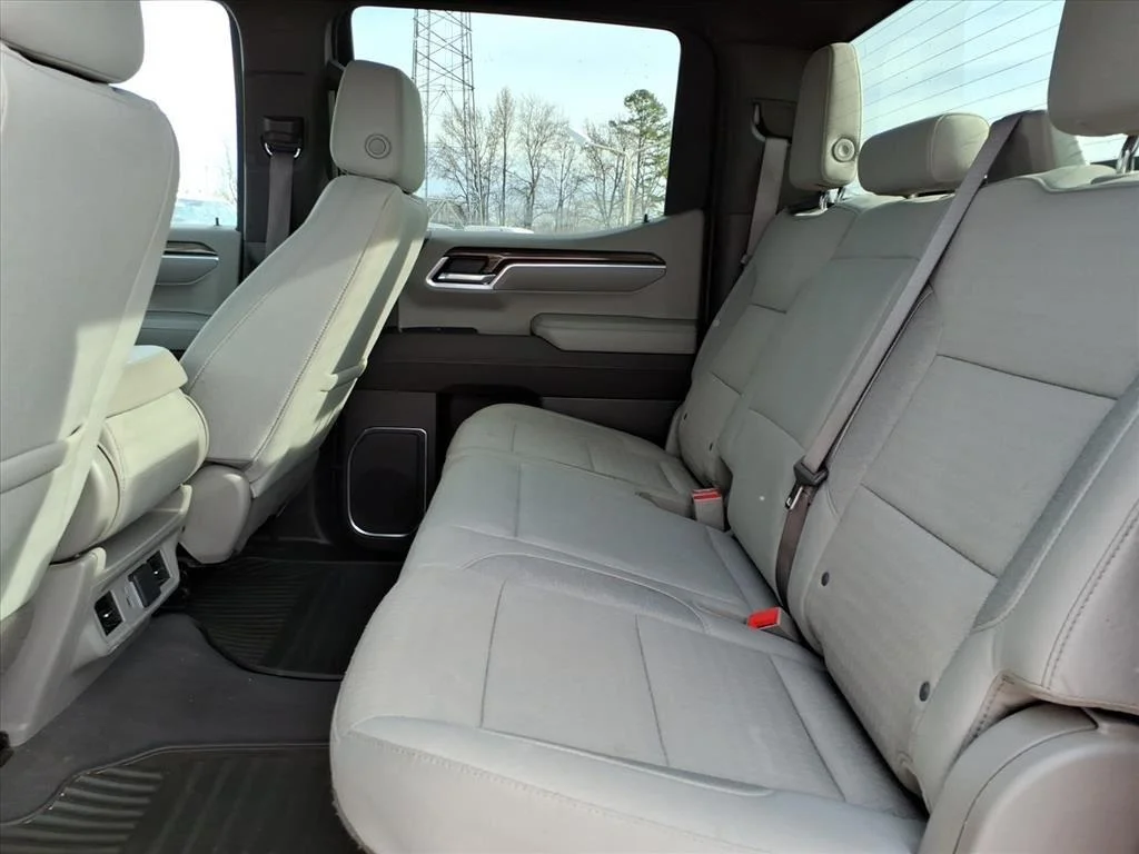 Used 2025 Sterling Gray Metallic Chevrolet LT image 22