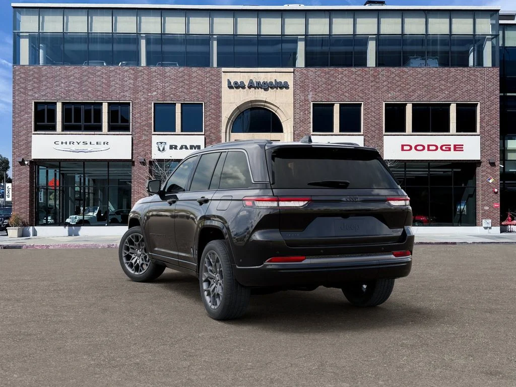 New 2026 Black Jeep Summit image 3