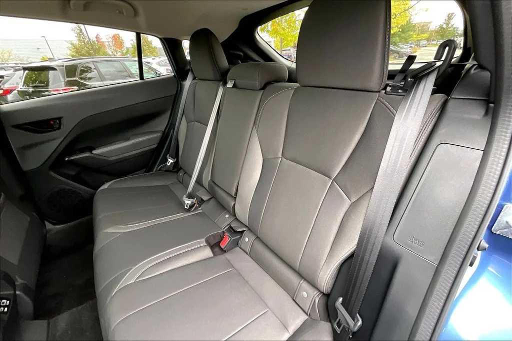New 2027 DAYBREAK BLUE PEARL Subaru Premium image 13