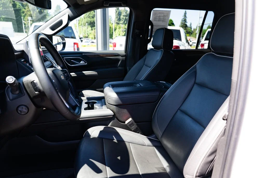 Used 2023 White Chevrolet Premier image 19