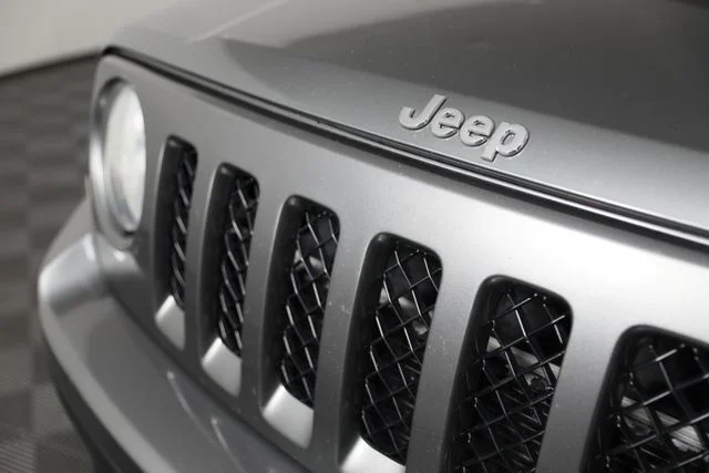 Used 2011 Gray Jeep Sport image 23