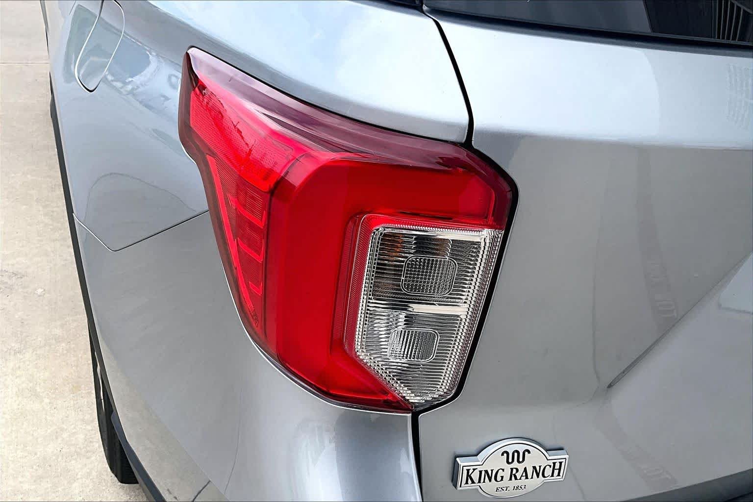 Used 2023 Iconic Silver Metallic Ford King Ranch image 25