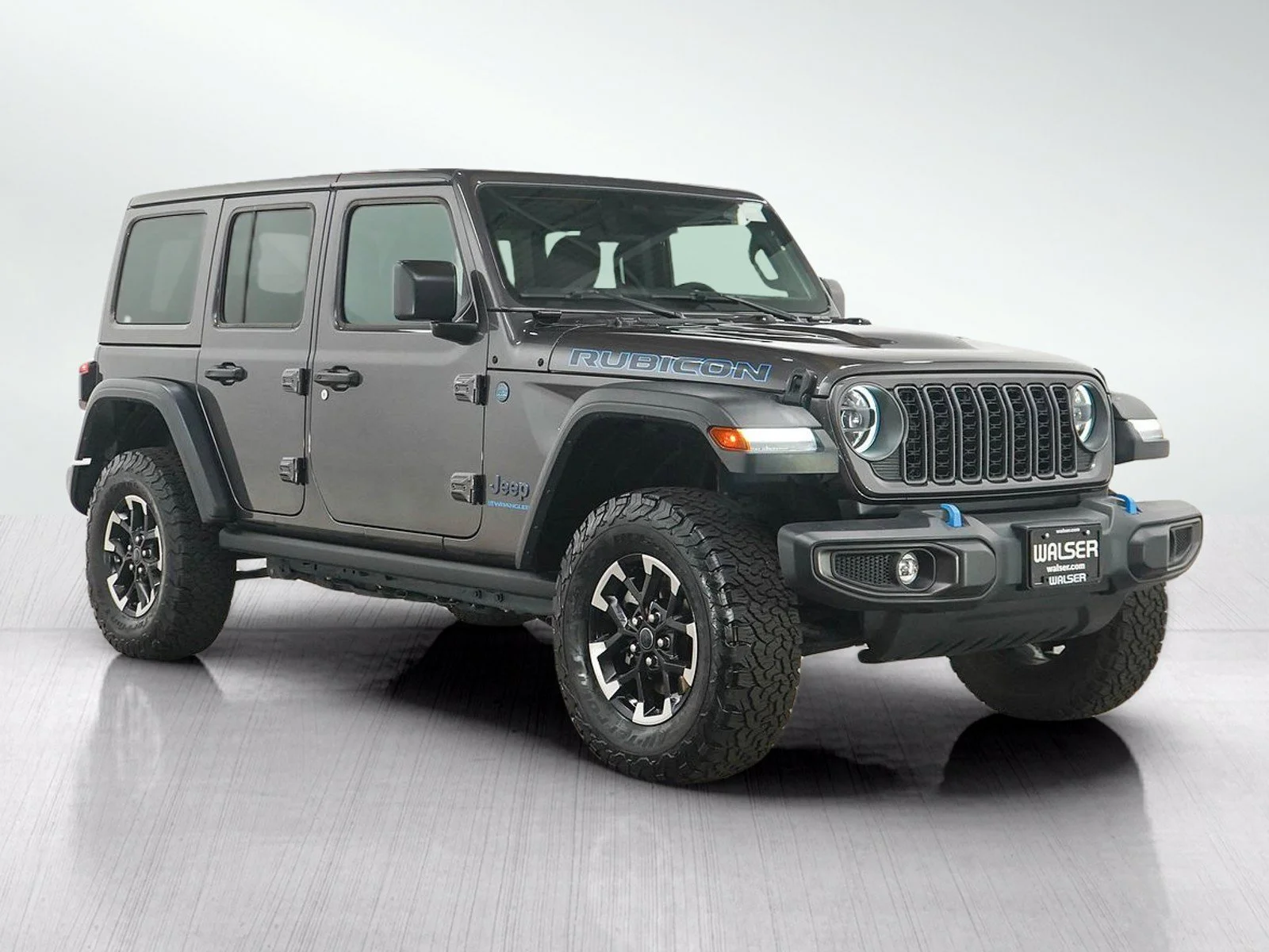 Used 2025 Granite Crystal Metallic Clearcoat Jeep Rubicon 4xe image 7