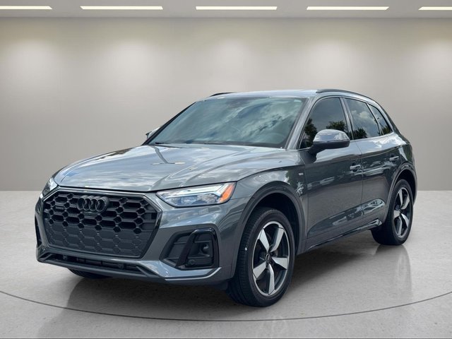 2022 Audi Q5 S line Premium Plus