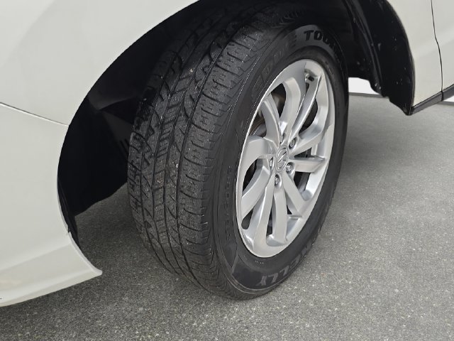 Used 2018  Acura Technology Package image 29