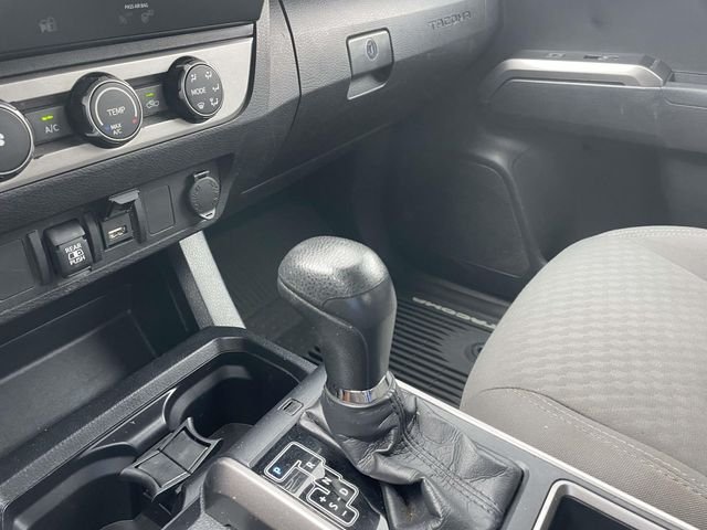 Used 2020 Magnetic Gray Metallic Toyota SR5 image 30