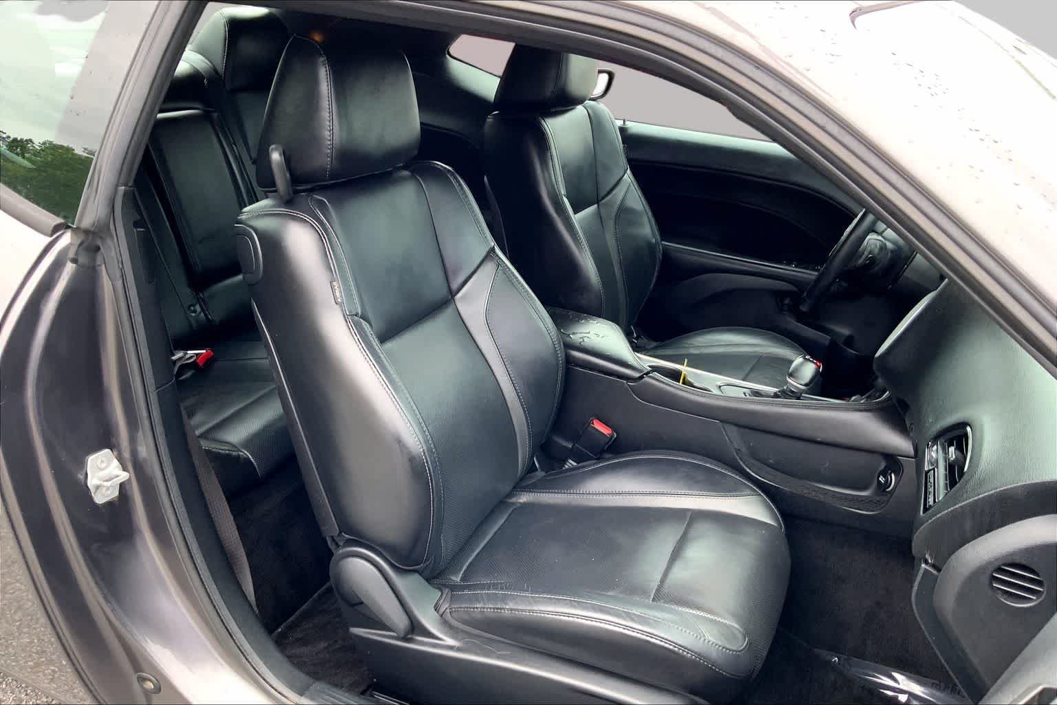 Used 2018 Granite Pearlcoat Dodge SXT Plus image 9