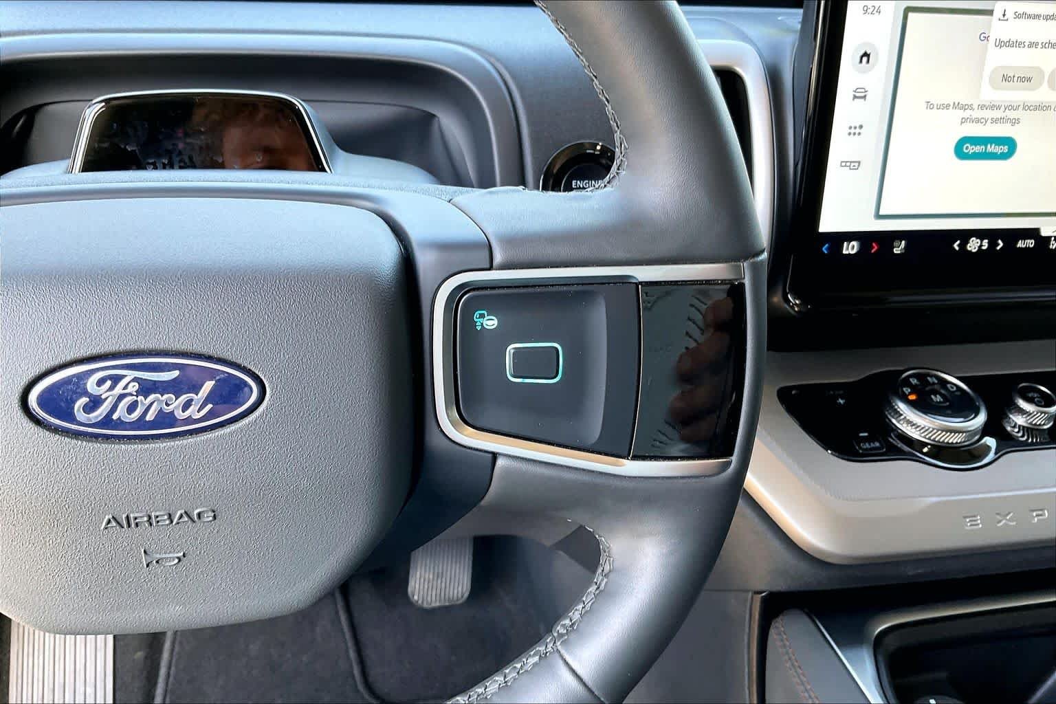 Used 2025 Agate Black Metallic Ford Active image 24