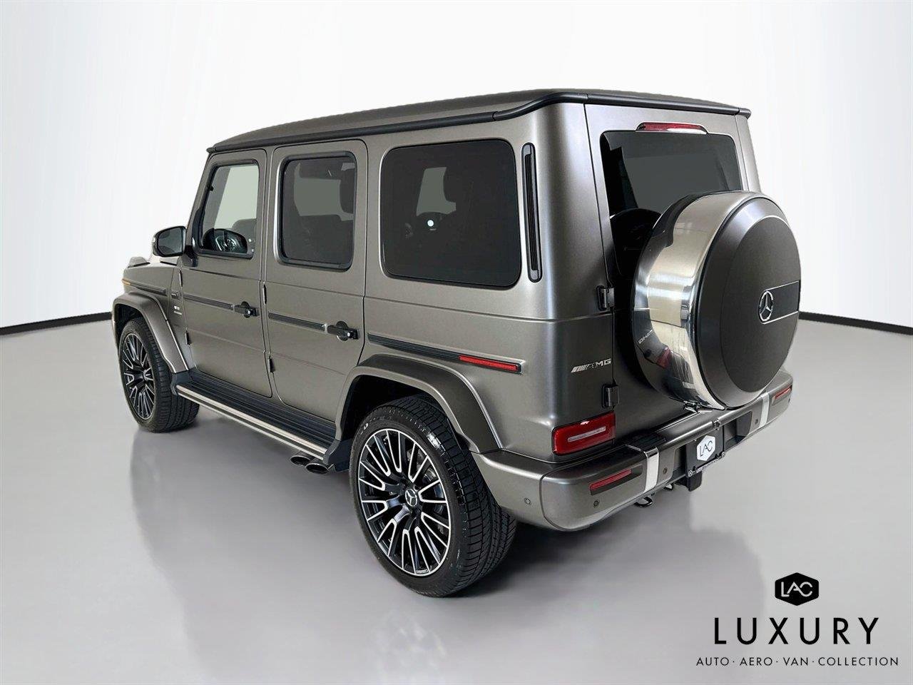 Used 2026 MANUFAKTUR Monza Grey Magno Mercedes-Benz AMG® G 63 | Manu Int Package Plus | Carbon Trim image 7