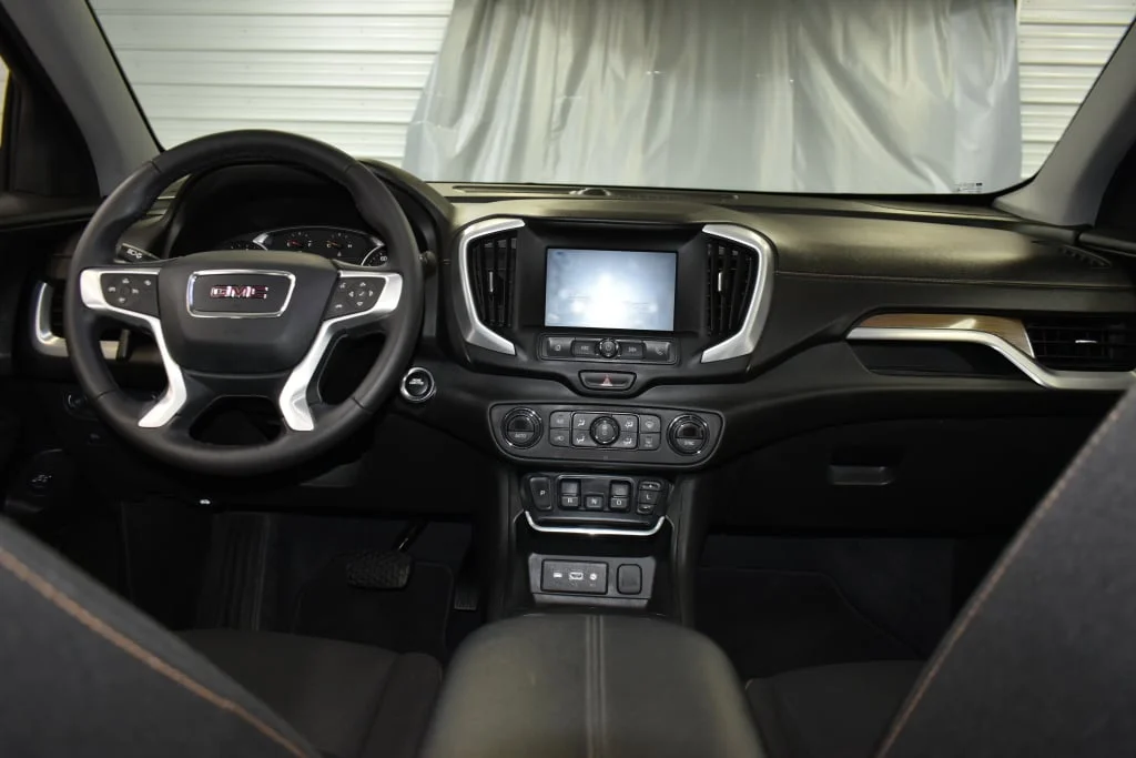 Used 2021 Satin Steel Metallic GMC SLE image 32