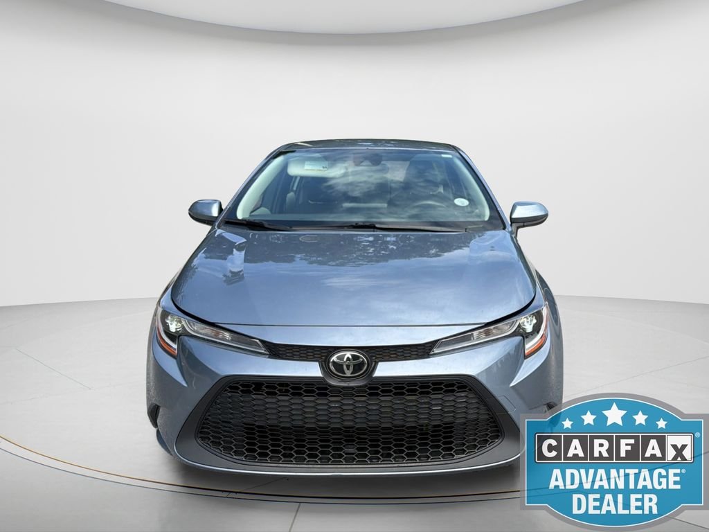 Used 2022 Gray Toyota LE image 3