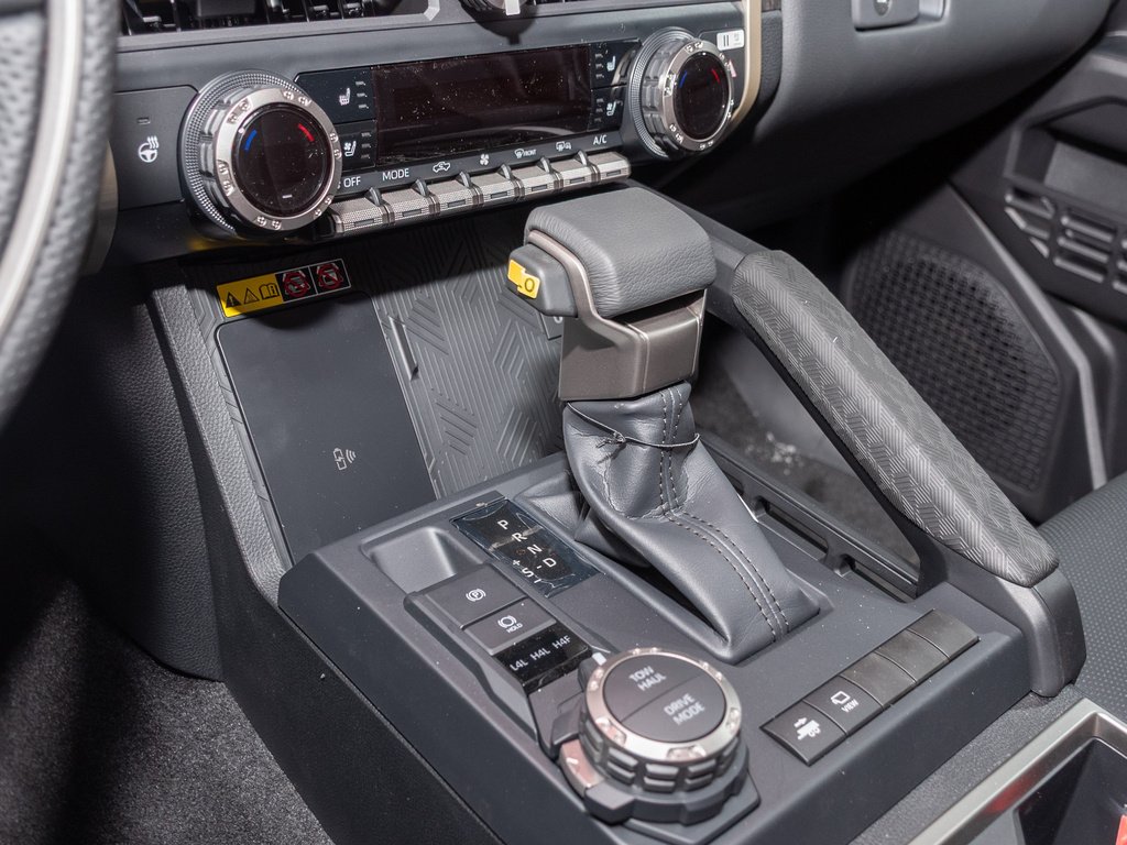2025 Toyota Tacoma Limited - Photo 12