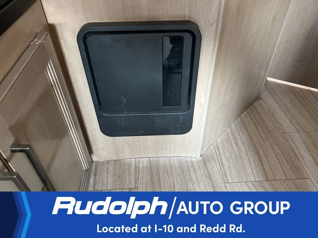Used 2022 Oxford White Ford Base image 34