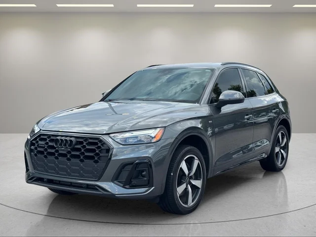 2022 Audi Q5 S line Premium Plus