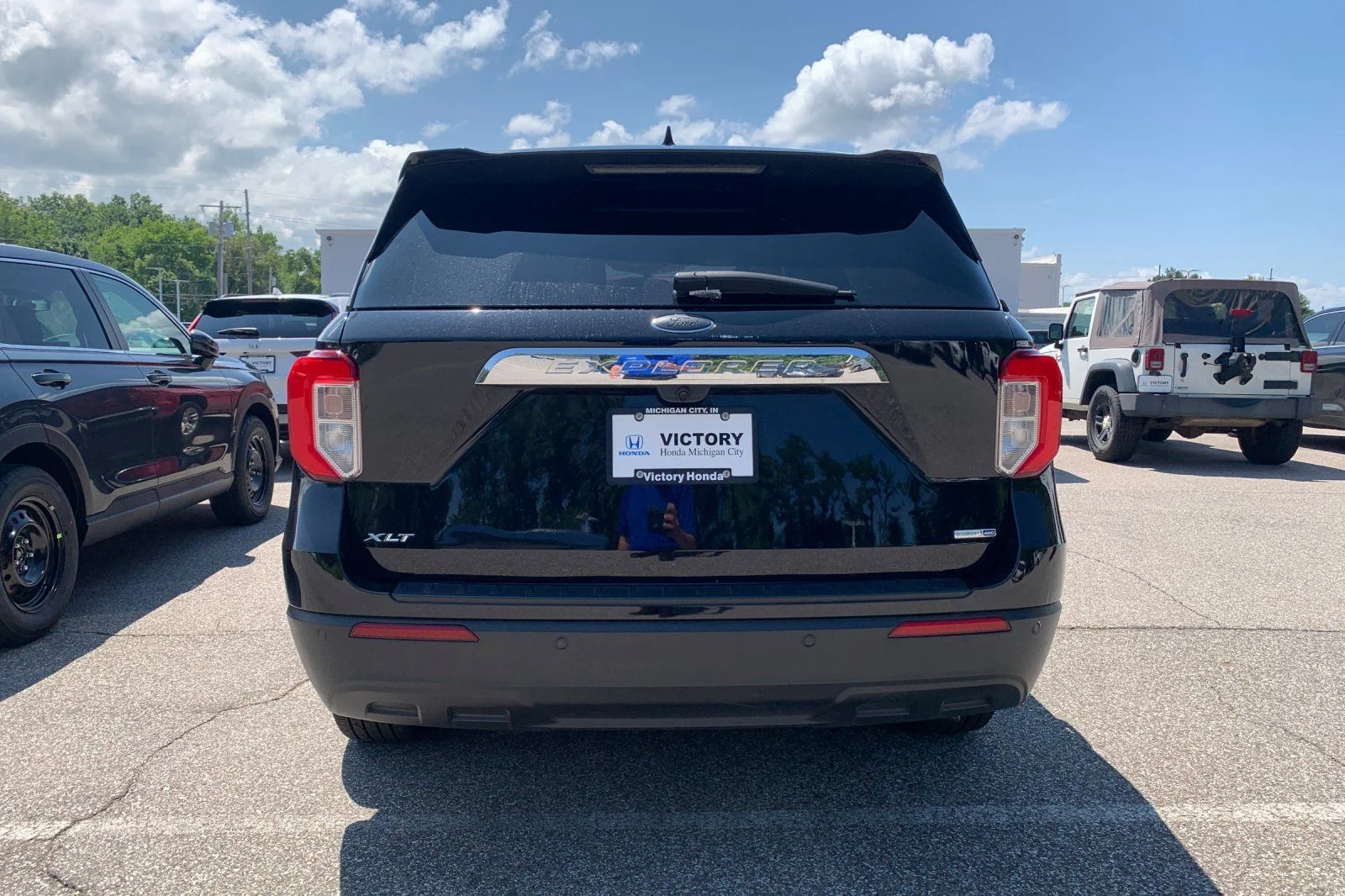 Used 2020 Black Ford XLT image 3