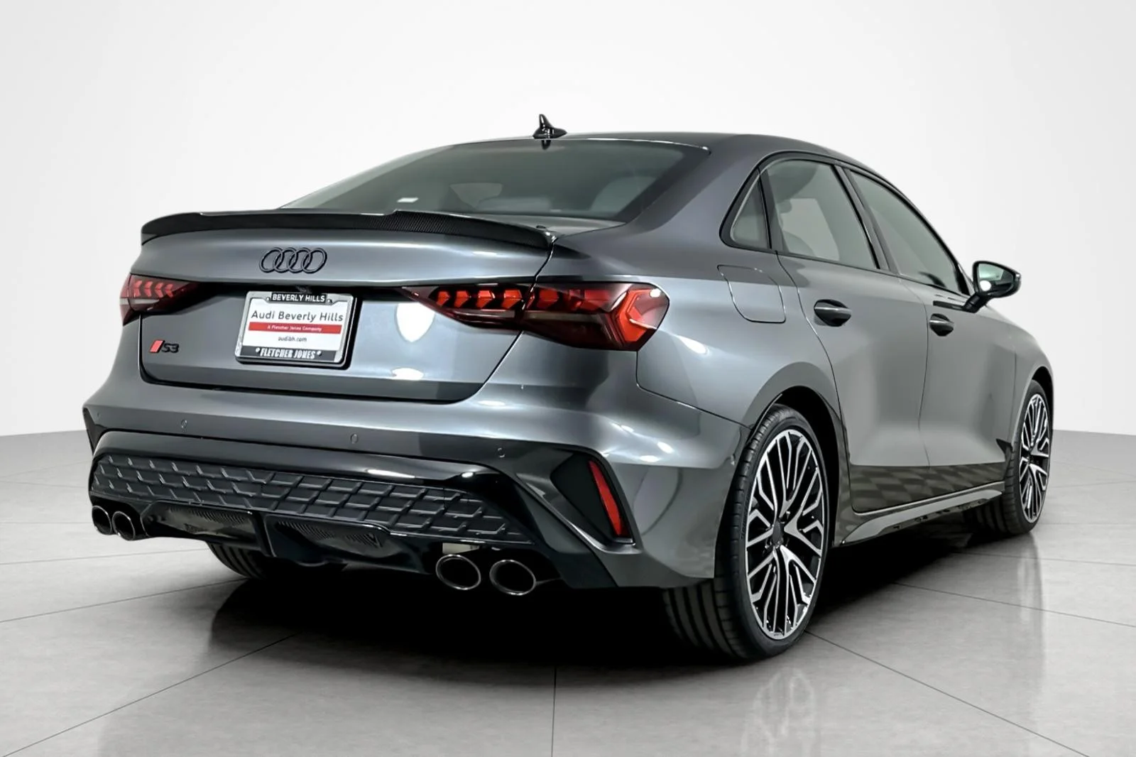 New 2026 Daytona Gray Pearl Effect Audi quattro image 6