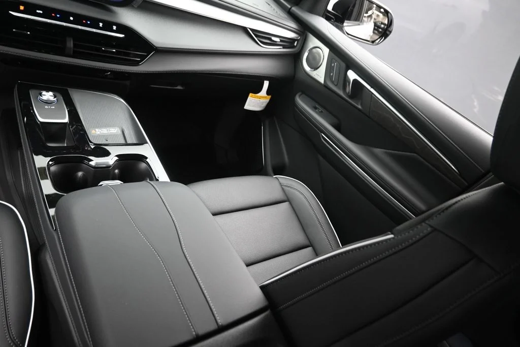 New 2027 White Buick Avenir image 15