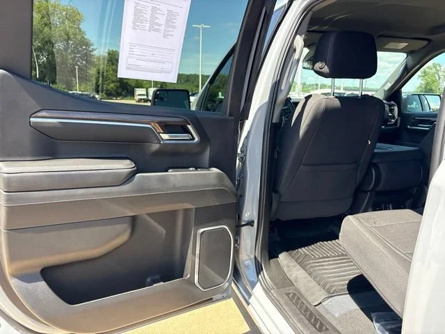 2024 Chevrolet Silverado 1500 LT - Photo 32