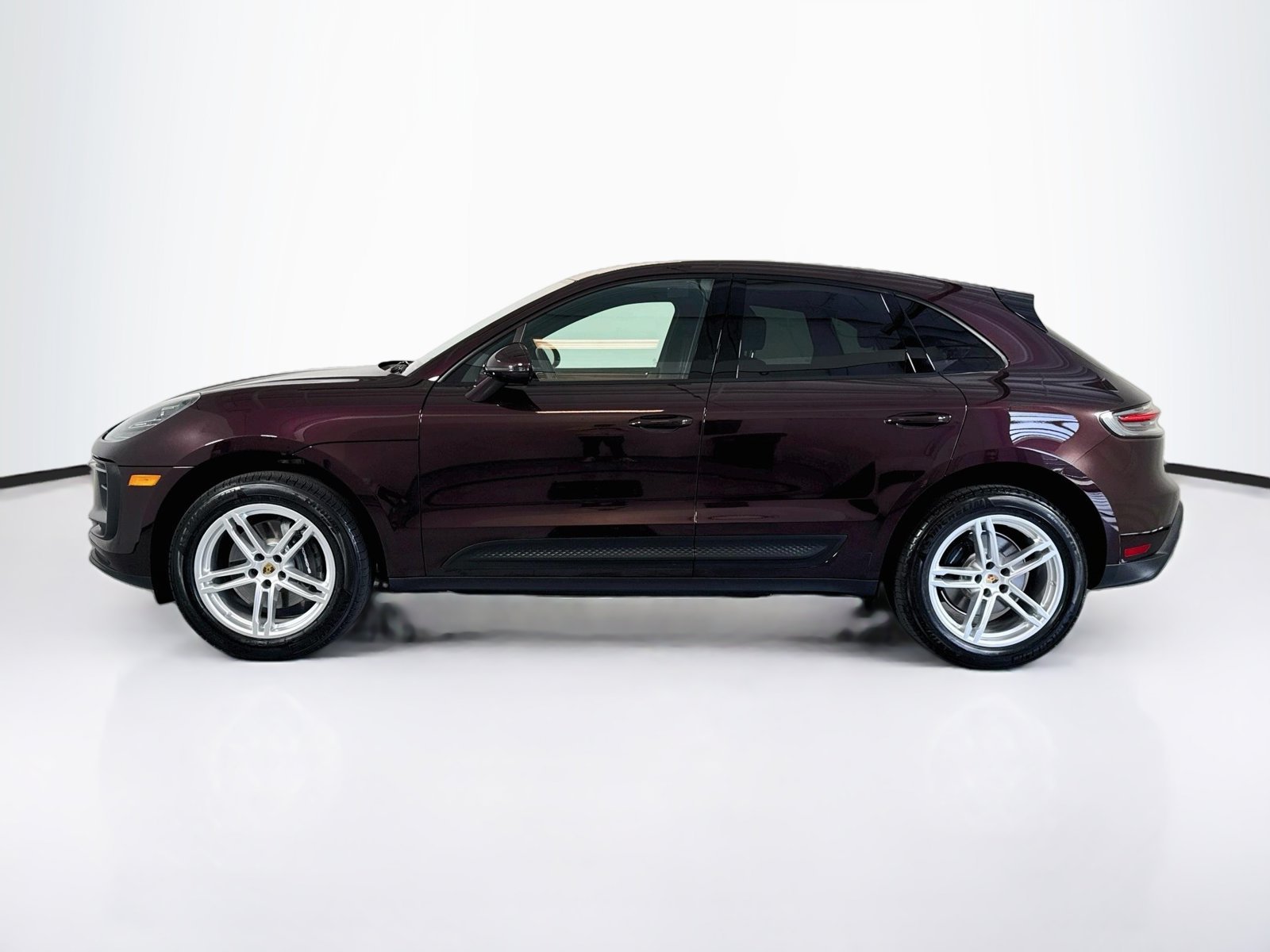 Used 2026 Copper Ruby Metallic Porsche T image 2