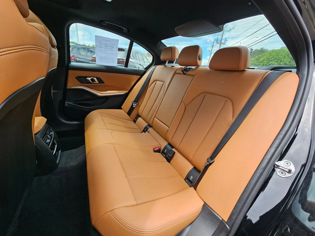 Used 2025 Black BMW 330i xDrive image 19
