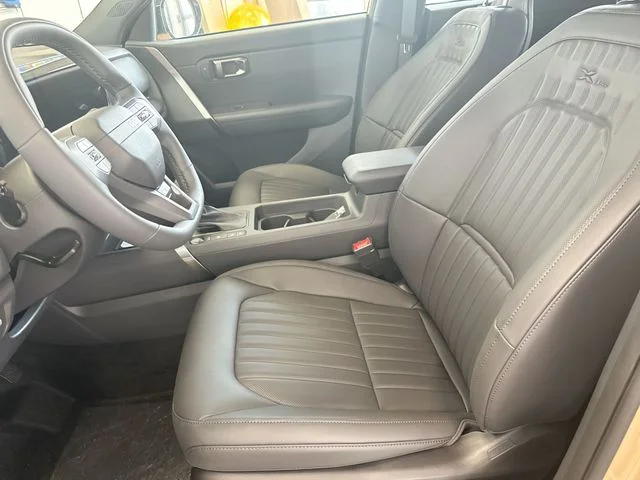 New 2027 Terrain Brown Kia X-Line S image 15