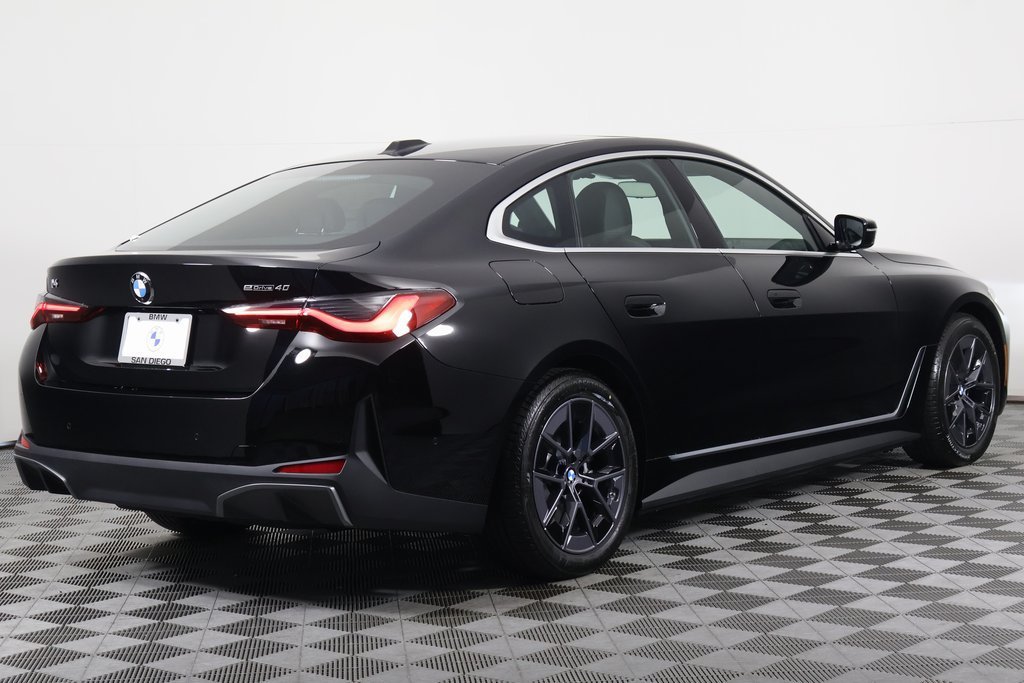Used 2026 Jet Black BMW eDrive40 image 2