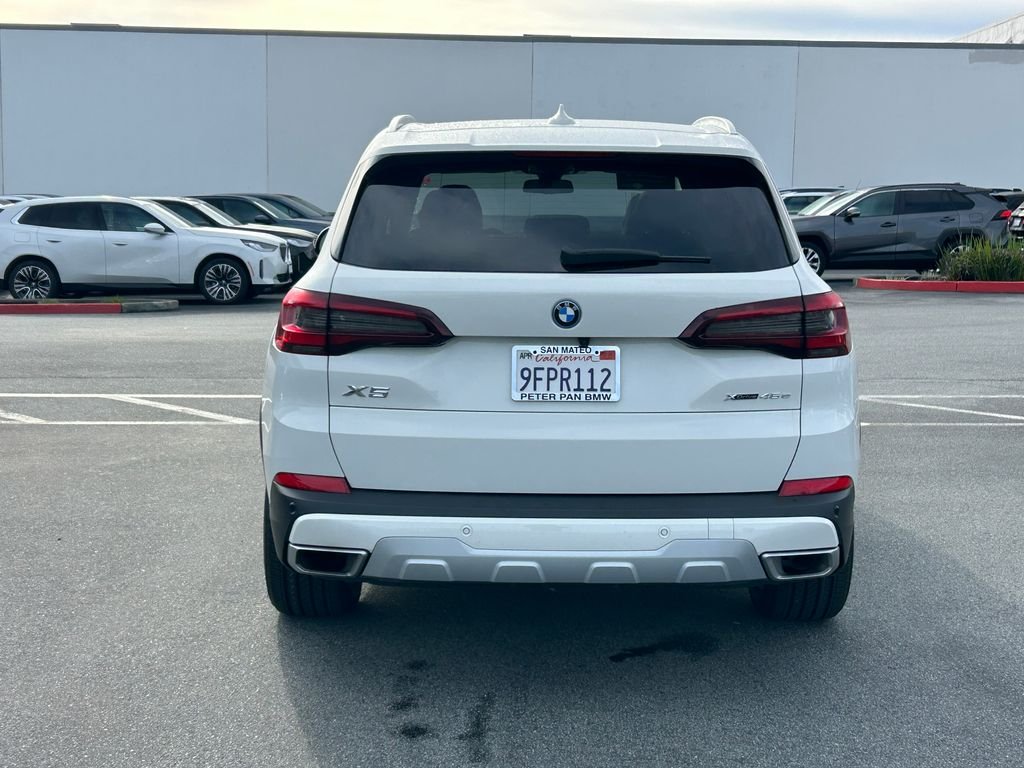 2023 BMW X5 xDrive45e photo 4