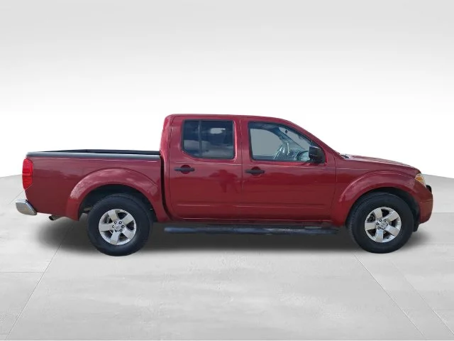 Used 2012 Red Nissan SV image 8