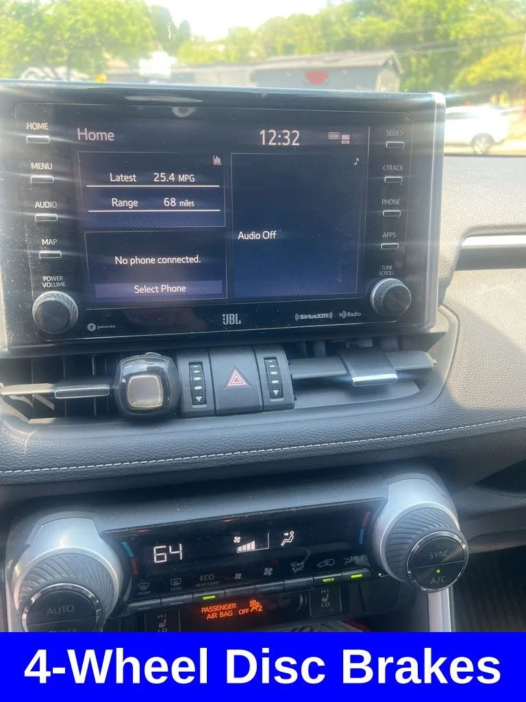 Used 2019 Black Toyota XLE Premium image 15