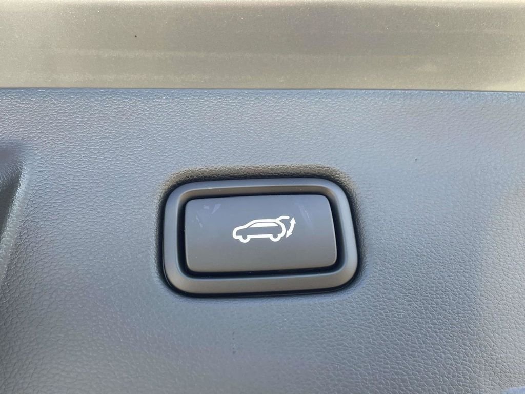 New 2026 Gray Hyundai SEL AWD image 25