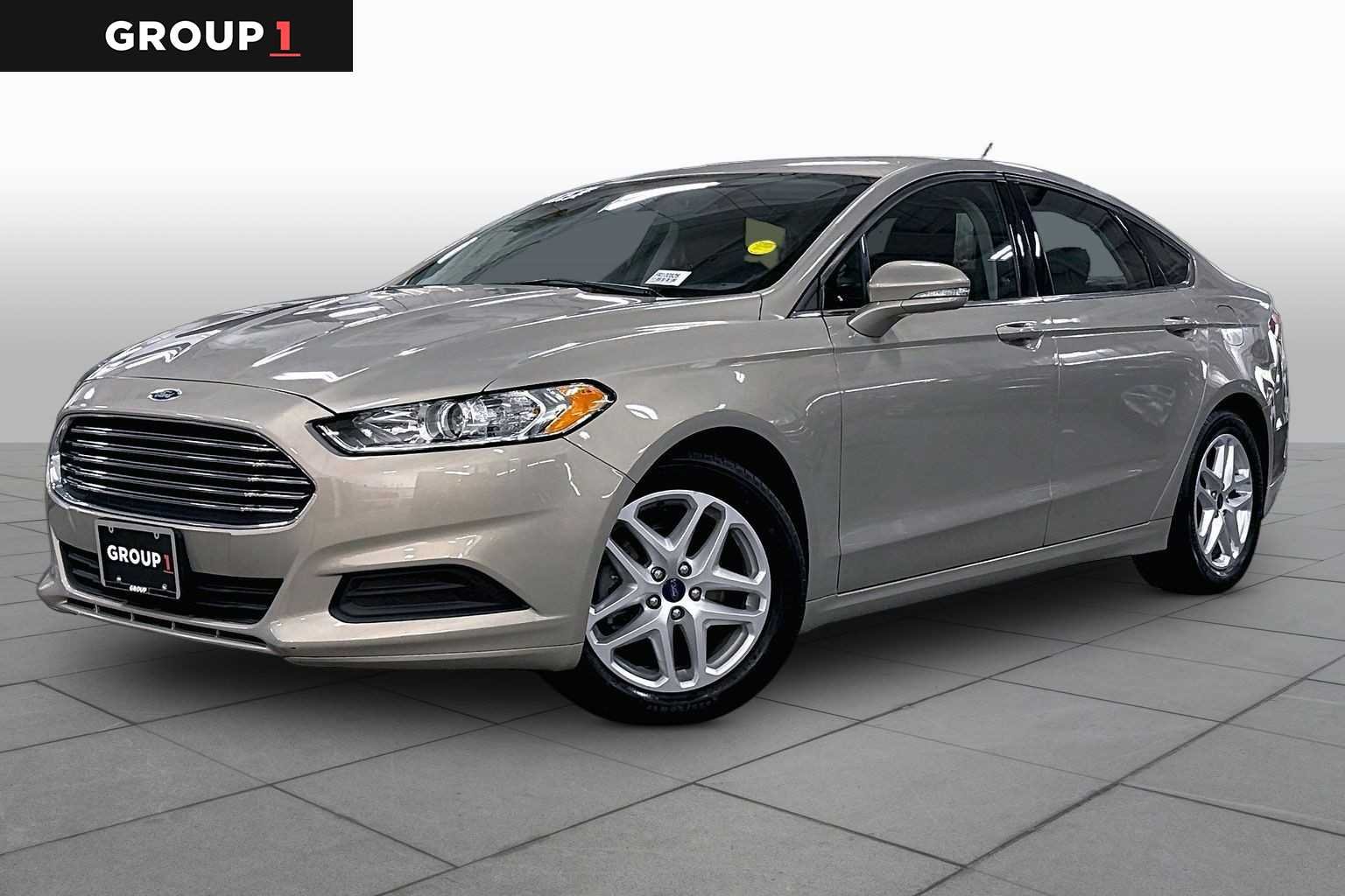 2015 Ford Fusion SE