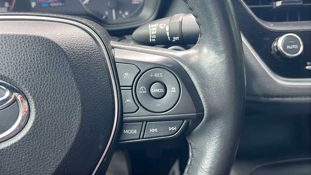 Certified Used 2023 Silver Toyota SE image 19