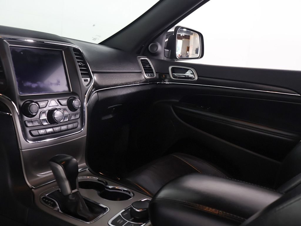 Used 2018 Black Jeep Limited image 34