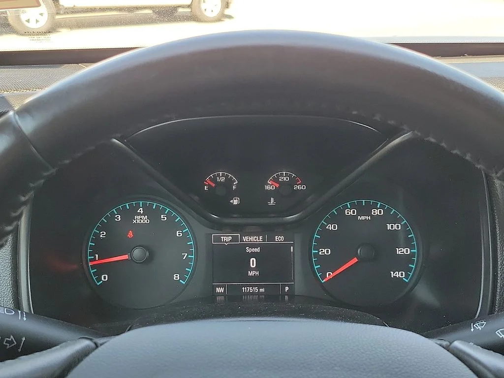 Used 2022 Satin Steel Metallic GMC Elevation image 18