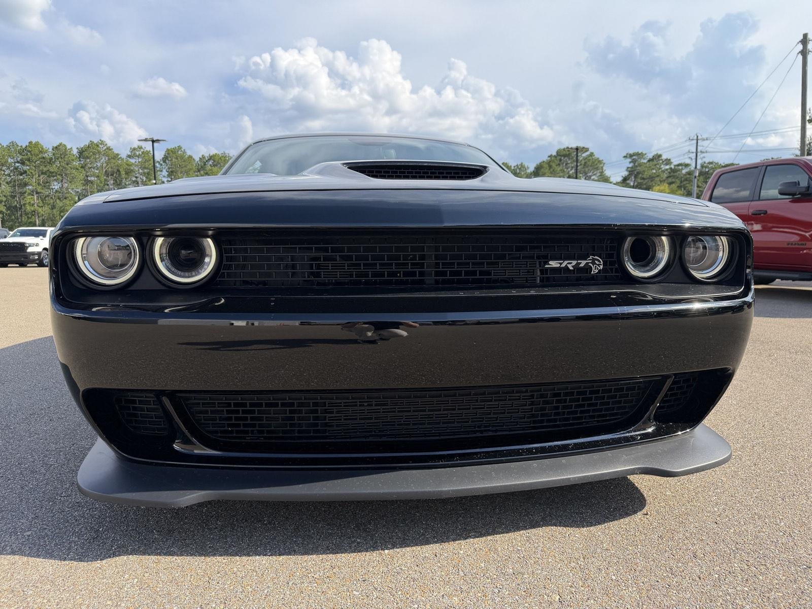 Used 2017 Pitch Black Clearcoat Dodge SRT Hellcat image 23