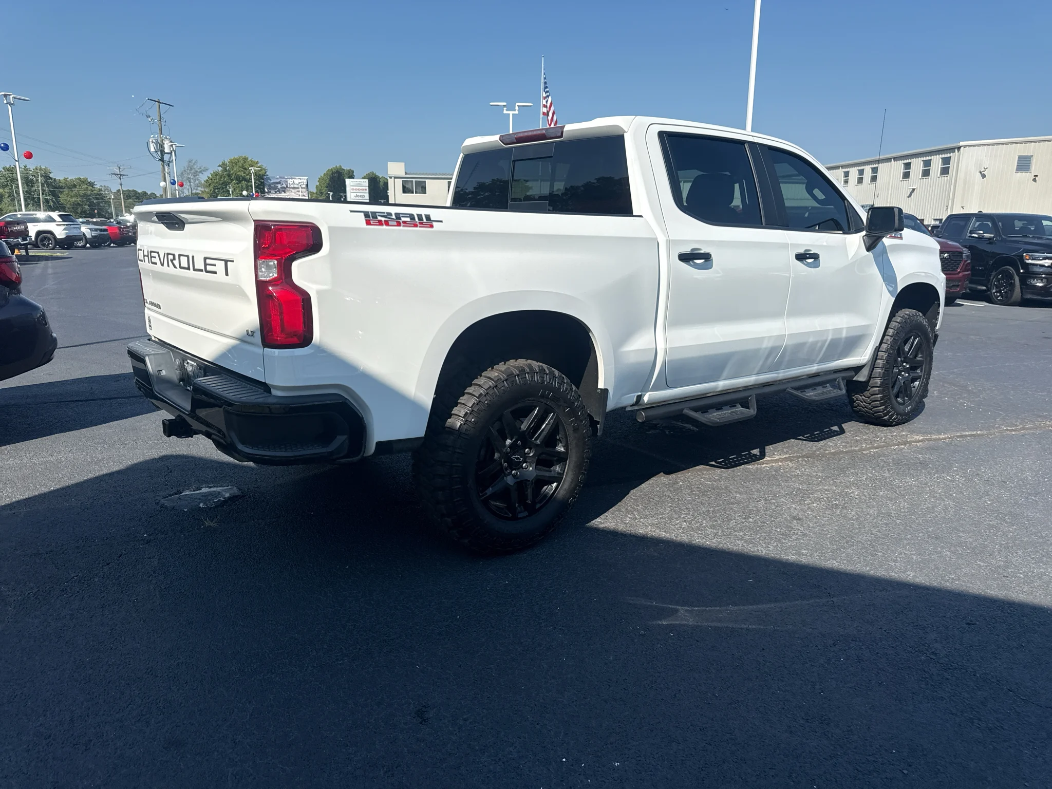 Used 2021 Summit White Chevrolet LT Trail Boss image 4