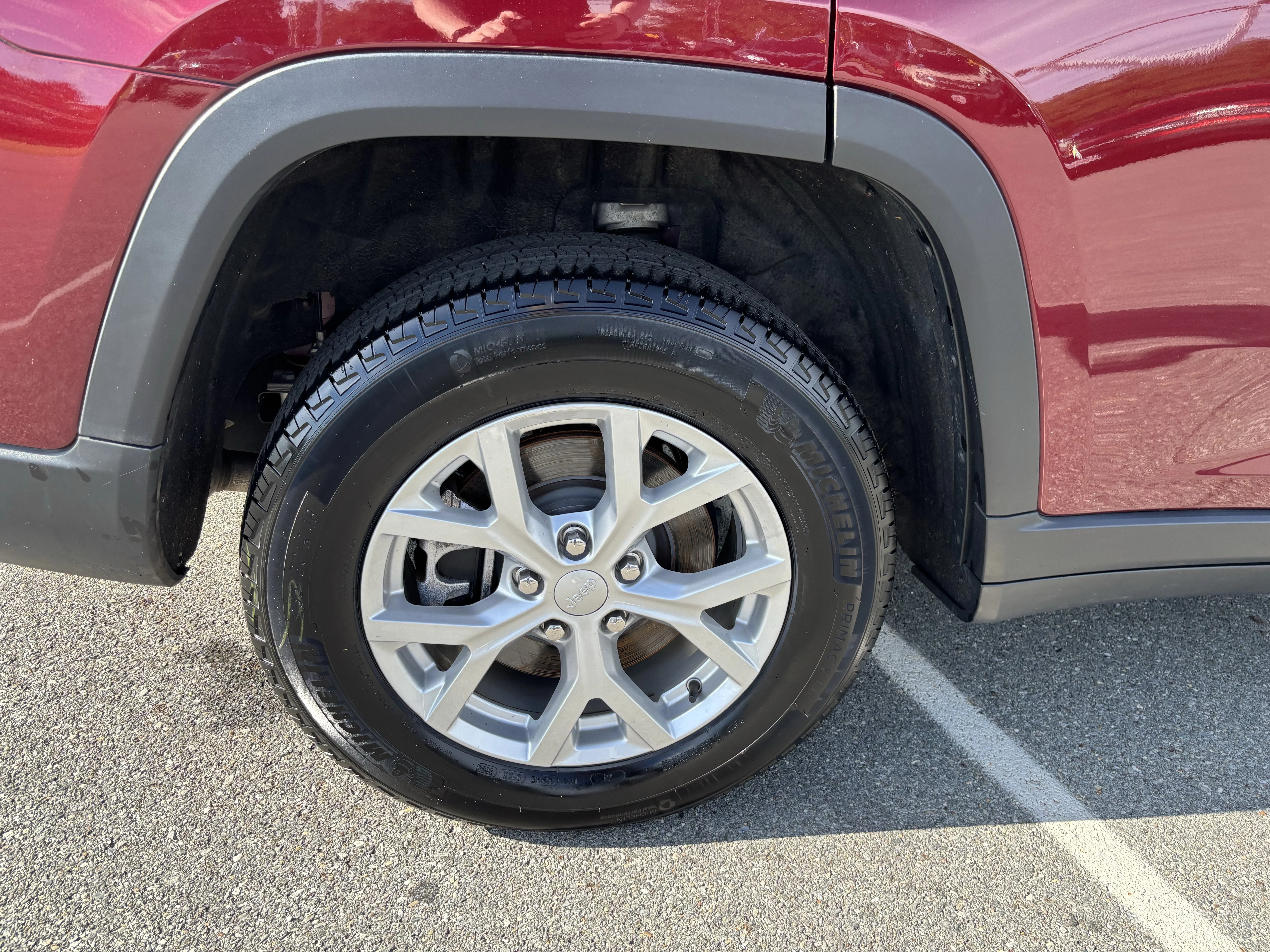 Used 2024 Velvet Red Pearlcoat Jeep Limited image 40