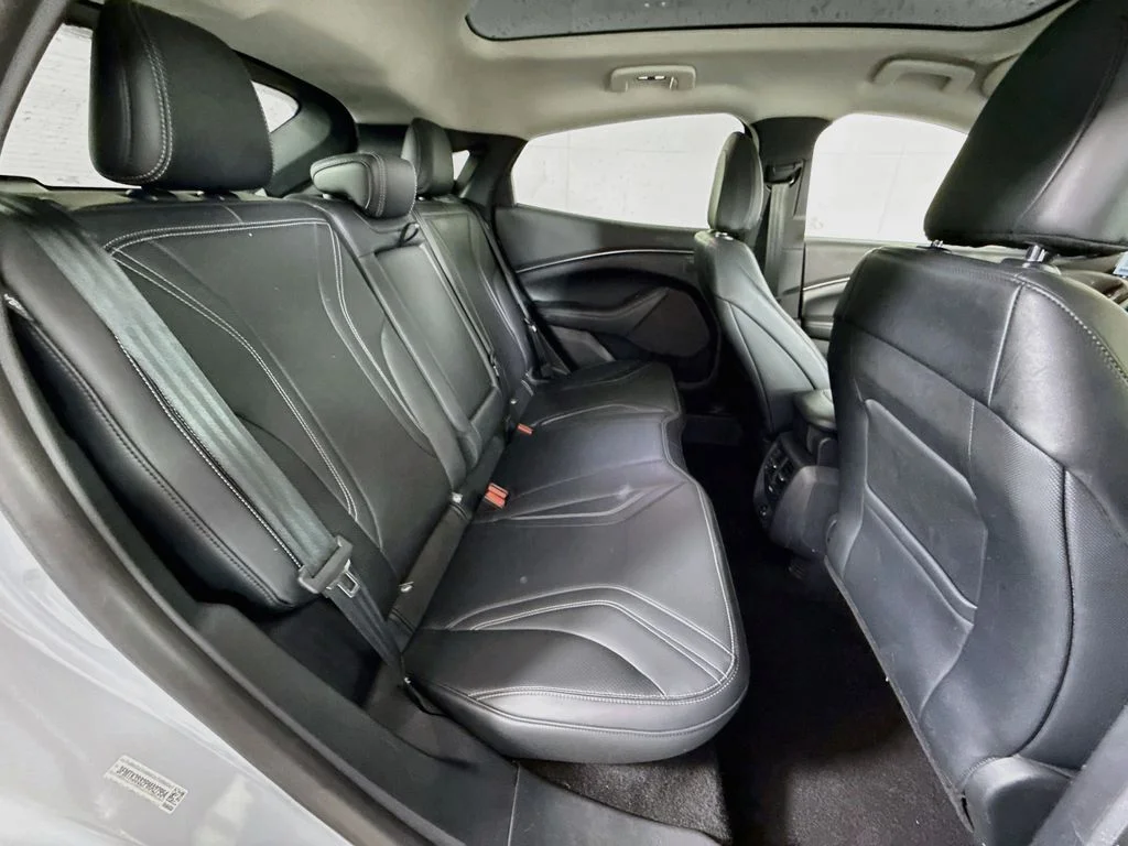 Used 2023 Space White Metallic Ford Premium image 29