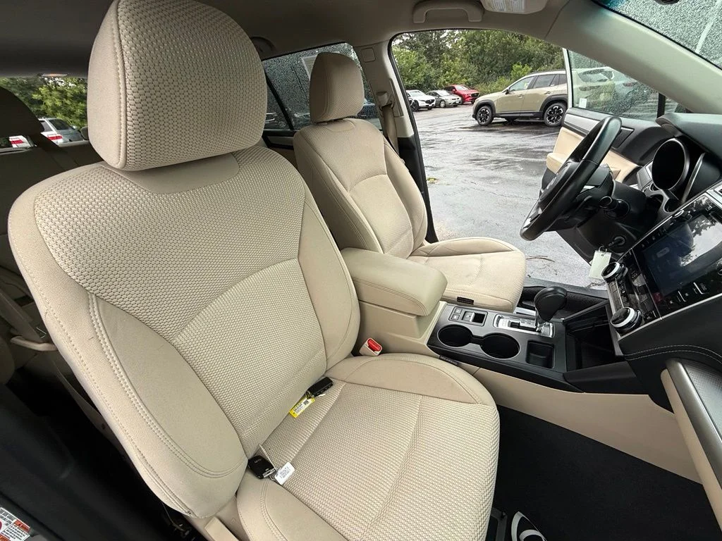 Used 2018 Gray Subaru 2.5i Premium image 30