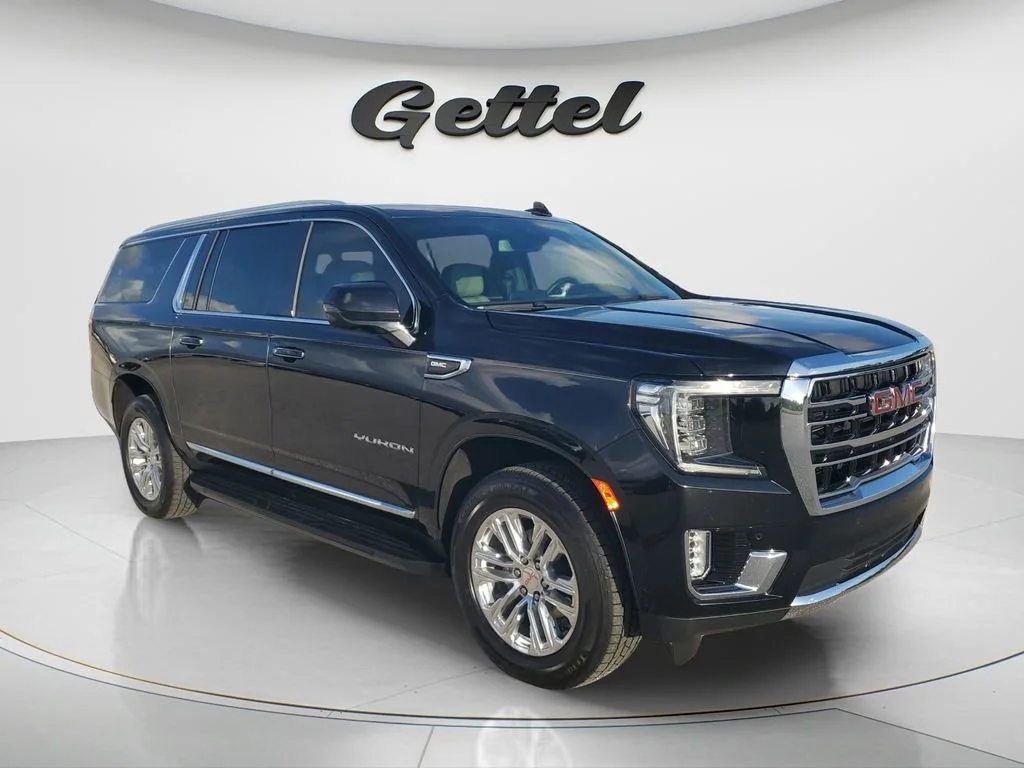 Used 2023 Onyx Black GMC SLT image 2