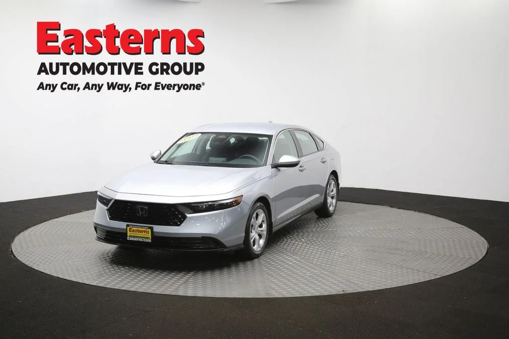 Used 2025 Silver Honda LX image 54