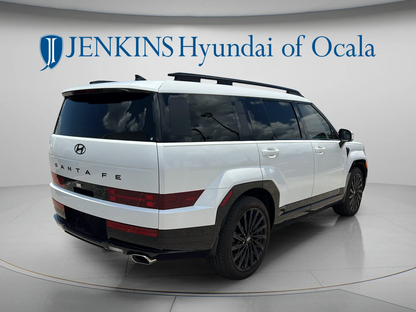 Used 2024 Serenity White Hyundai Calligraphy image 3