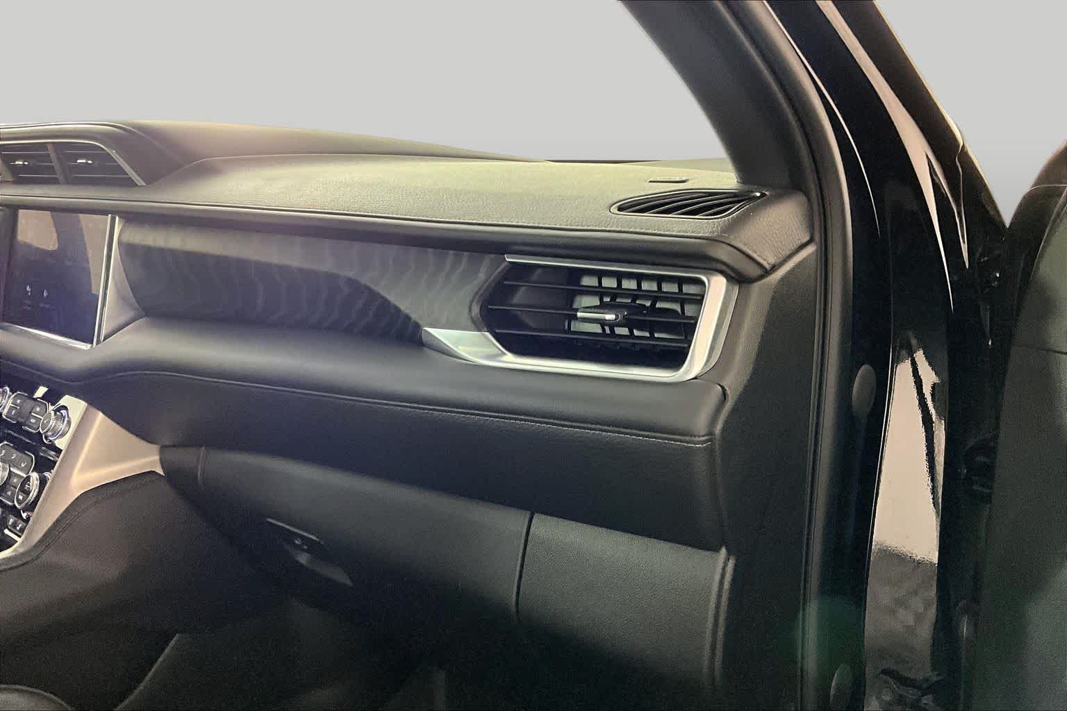 Used 2023 Onyx Black GMC Denali image 18